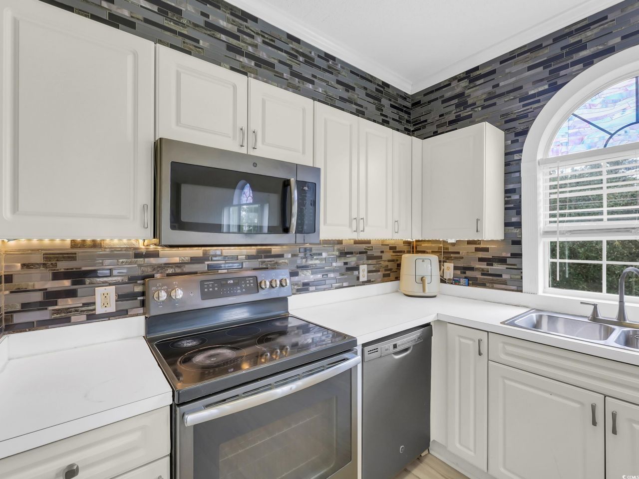 4679 Wild Iris Dr. Photo 9