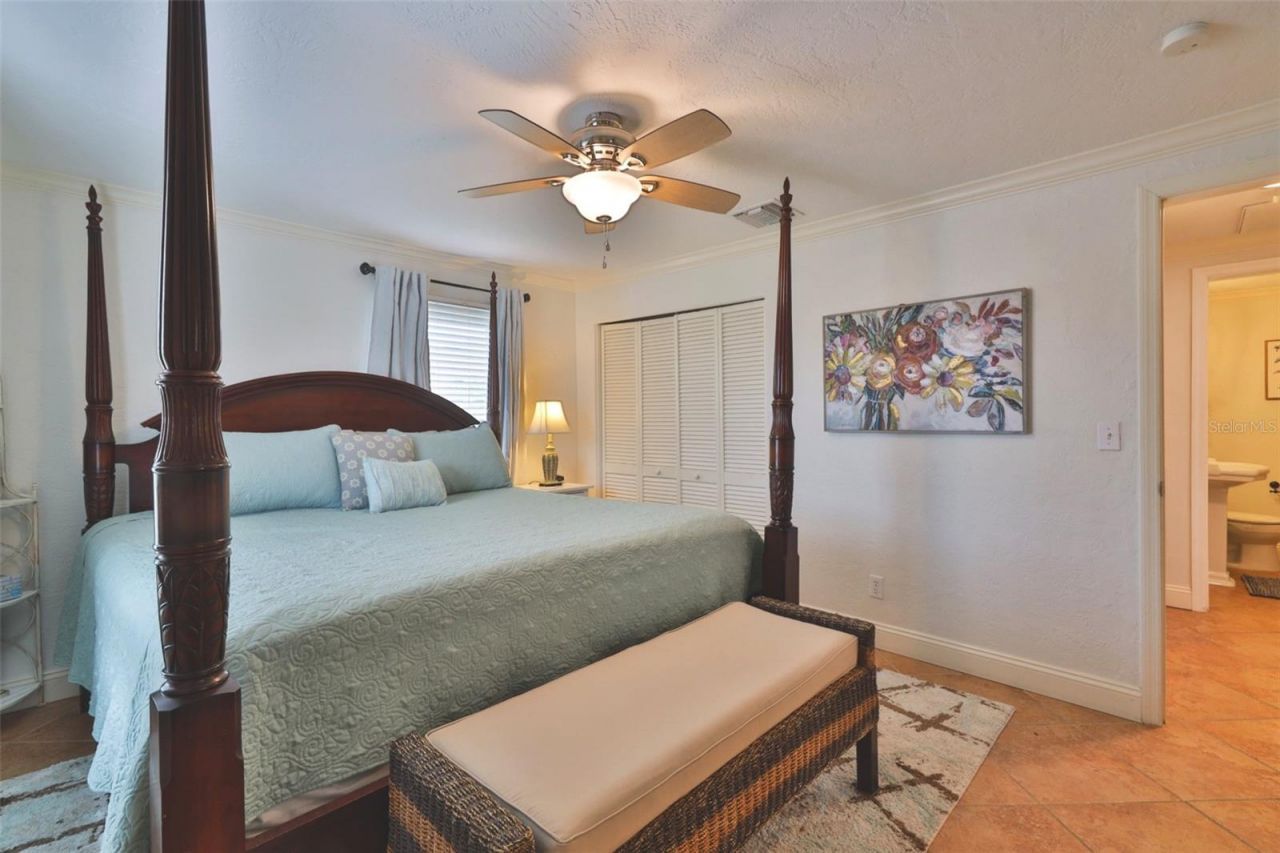813 E 6th Avenue, New Smyrna Beach, FL 32169 Photo