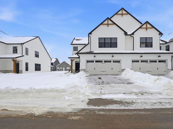 5492 Fawnsbury Court, Powell, OH 43065