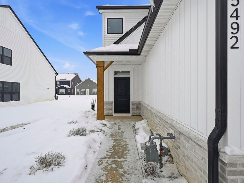 5492 Fawnsbury Court, Powell, OH 43065 Photo 3