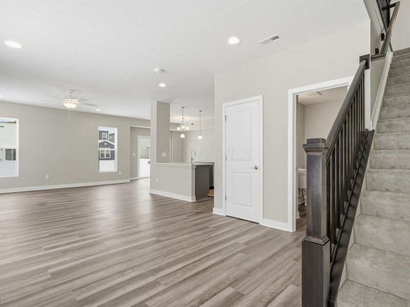 5492 Fawnsbury Court, Powell, OH 43065 Photo 6