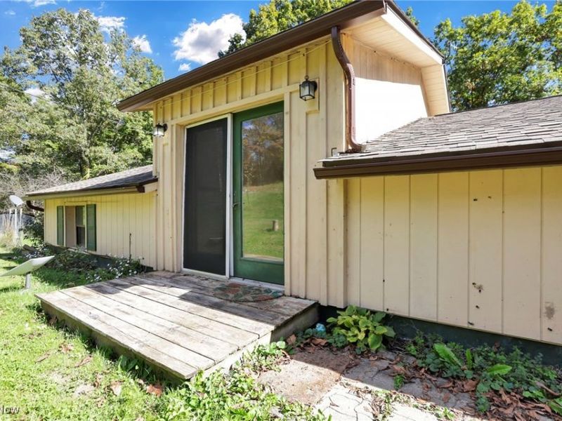 852 Wallace Road, Little Hocking, OH 45742 Photo 7