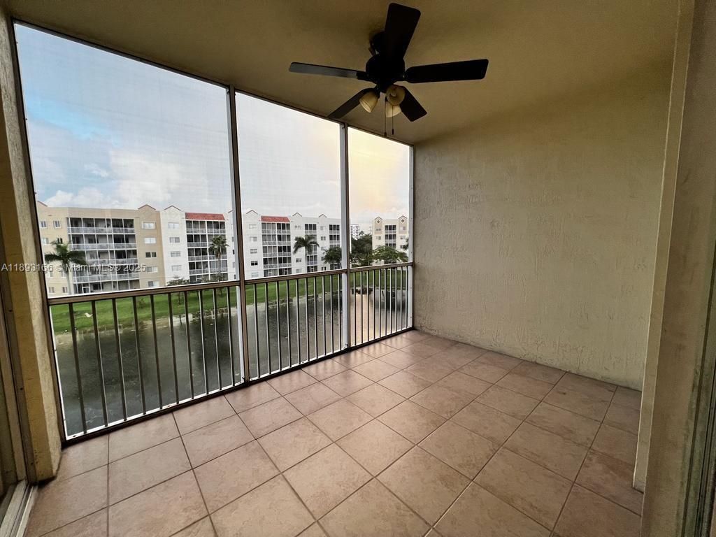 10700 NW 66th St, Unit 411, Doral, FL 33178 Photo