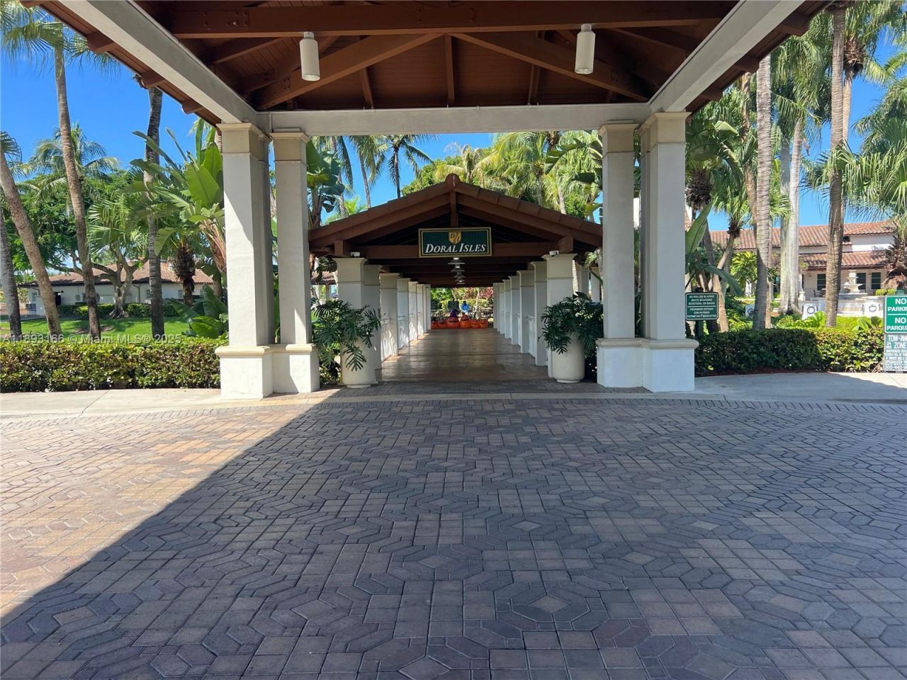 10700 NW 66th St, Unit 411, Doral, FL 33178 Photo