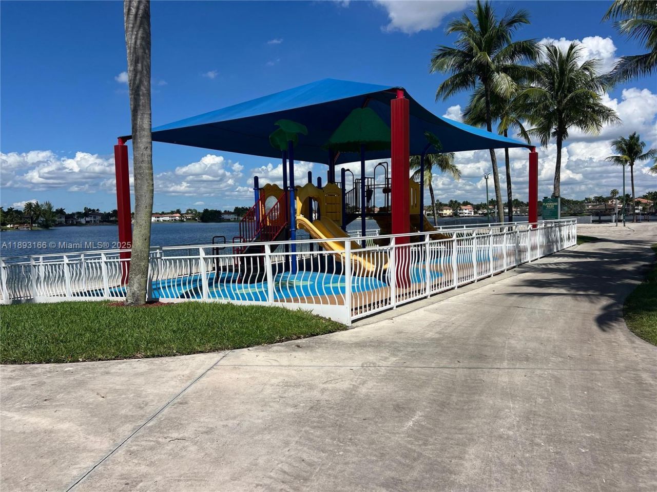 10700 NW 66th St, Unit 411, Doral, FL 33178 Photo