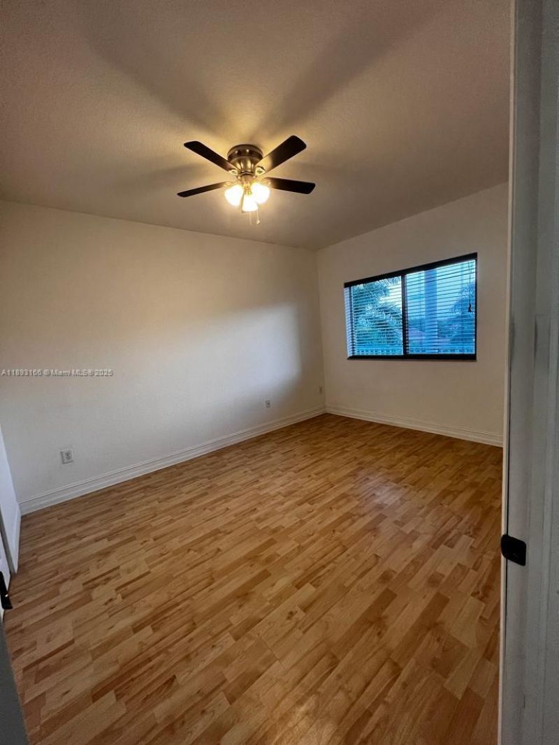 10700 NW 66th St, Unit 411, Doral, FL 33178 Photo