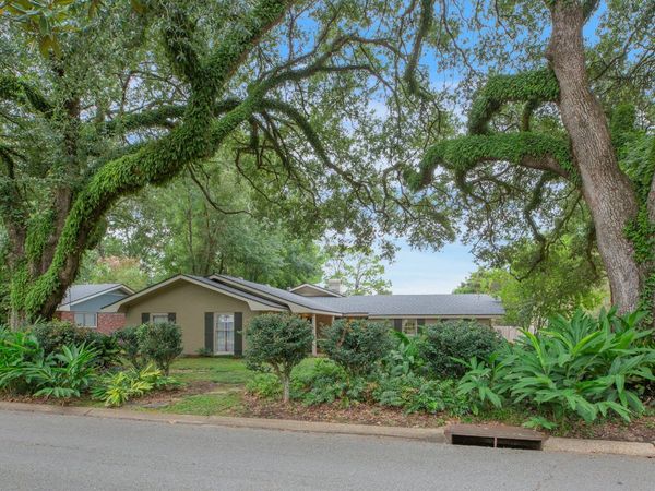 106 Teche Drive, Lafayette, LA 70503