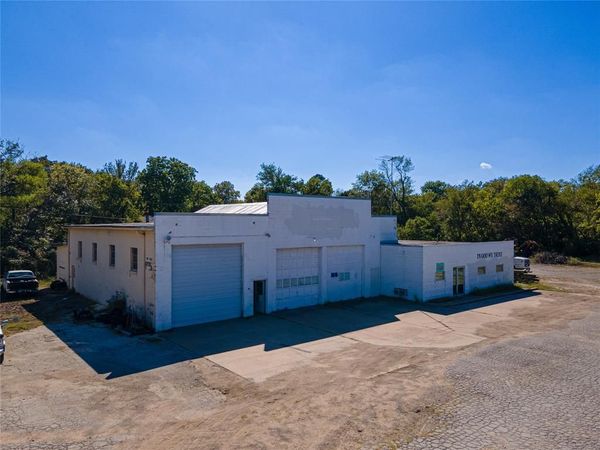 1501 W Main Street, Henryetta, OK 74437