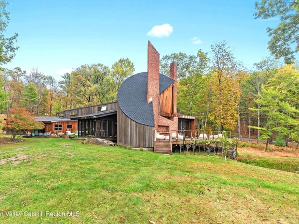 289 Upper Byrdcliffe Road, Woodstock, NY 12498