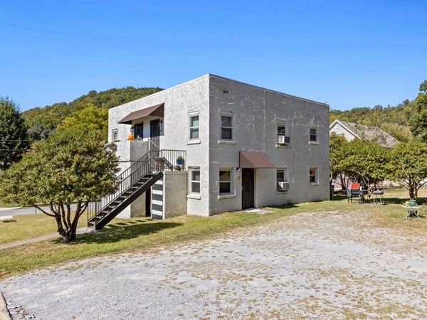 15 Sawyer Street, Chattanooga, TN 37405