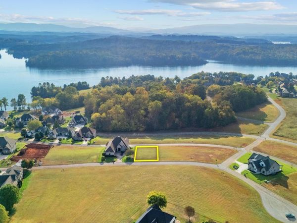 220 Grandville Court, Vonore, TN 37885