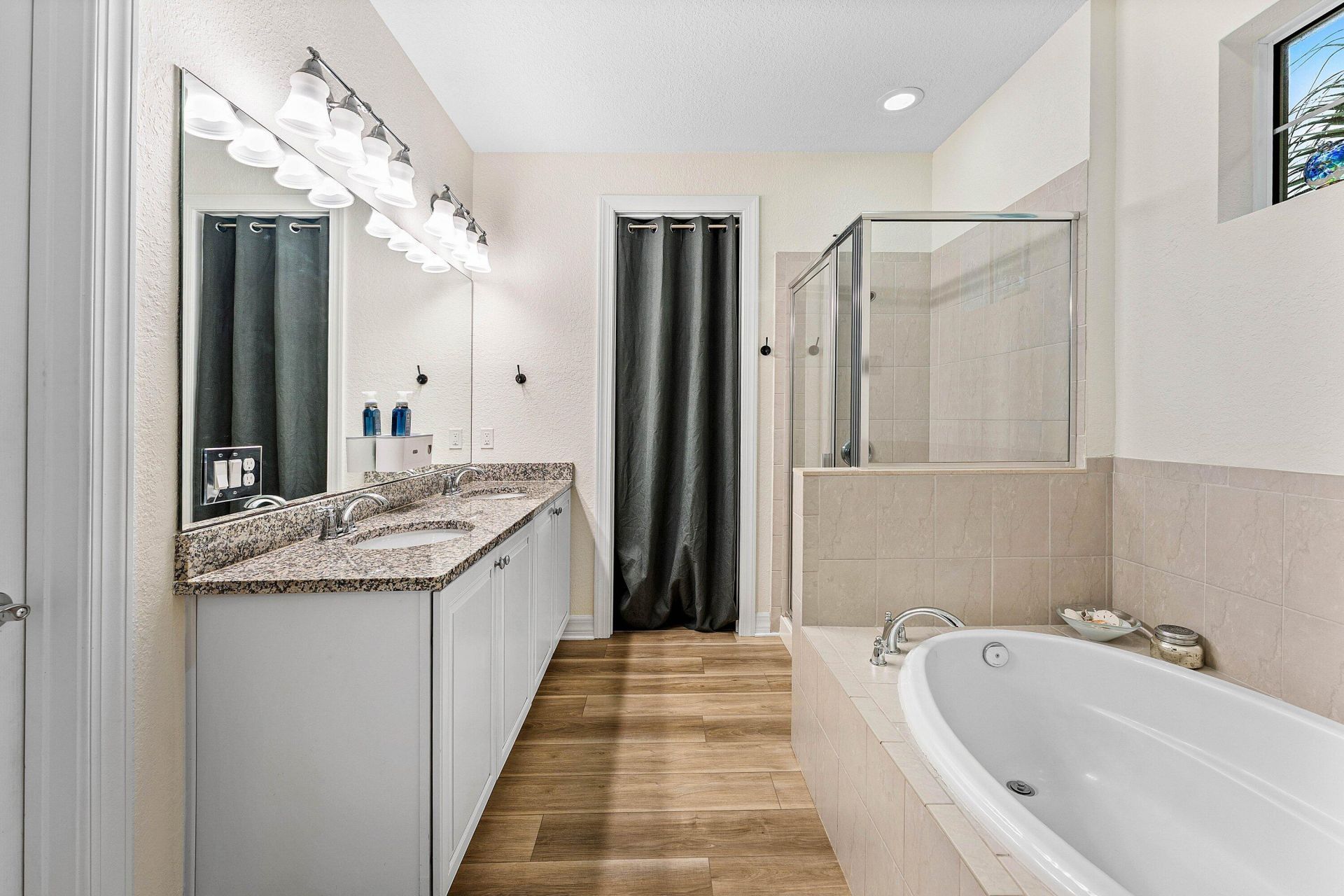 1056 Community Drive, Jupiter, FL 33458 Photo