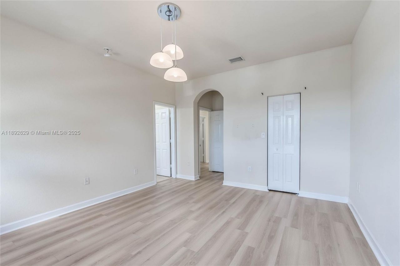 17062 SW 95th Ter, Miami, FL 33196 Photo