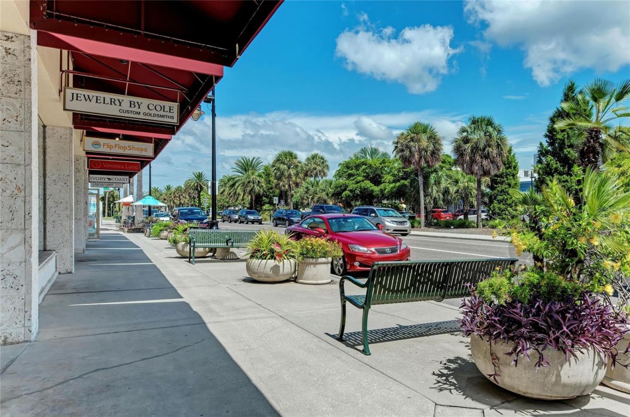 244 N Washington Drive, Sarasota, FL 34236 Photo