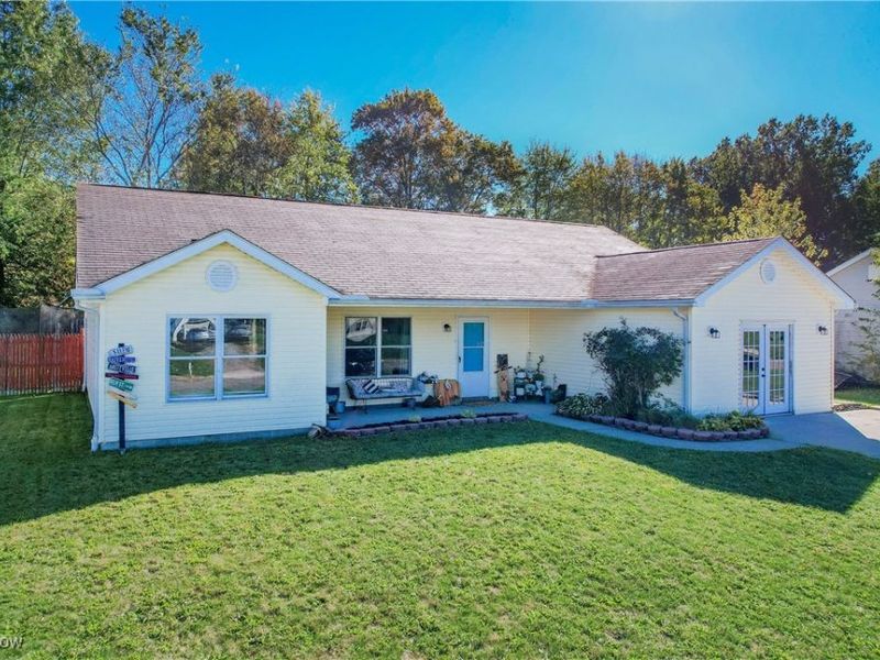 1454 Hillcrest Drive, Atwater, OH 44201 Photo 2