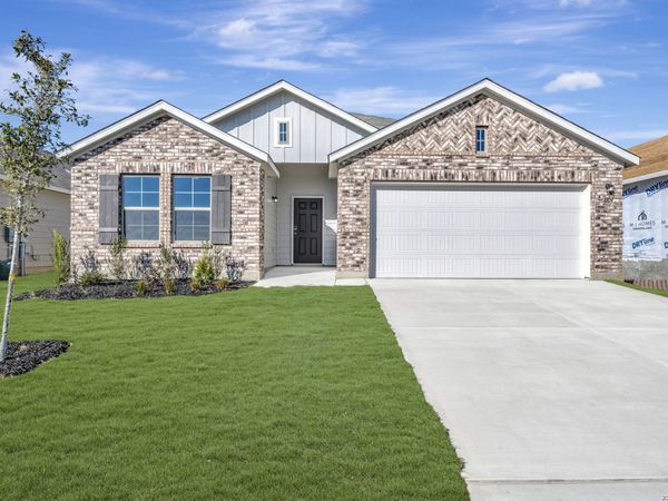 1104 Limestone Ridge, Seguin, TX 78155