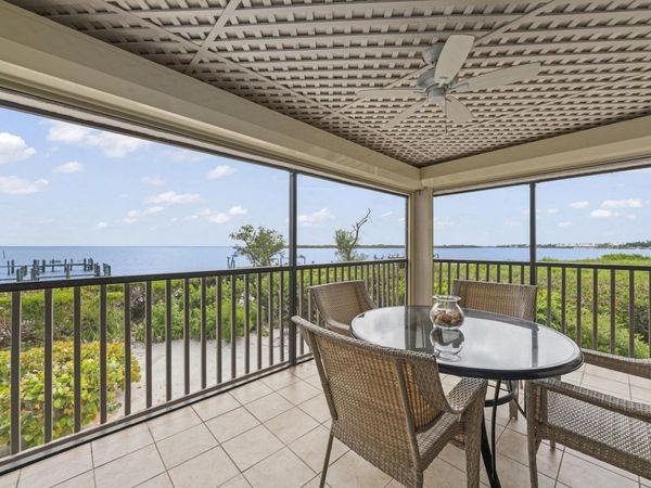 15123 Captiva Dr, Unit 104, Captiva, FL 33924