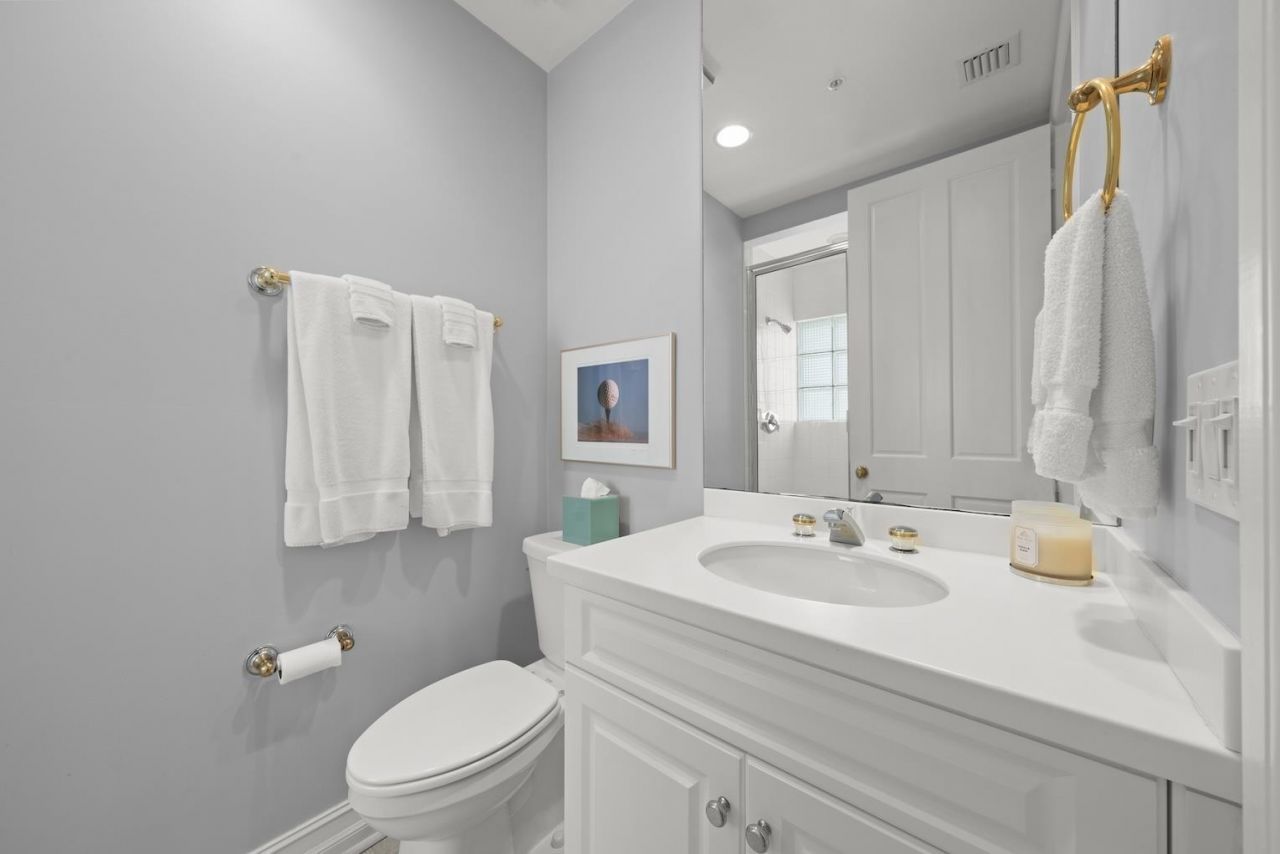 5669 Baltusrol Court, Unit 2B, Sanibel, FL 33957 Photo