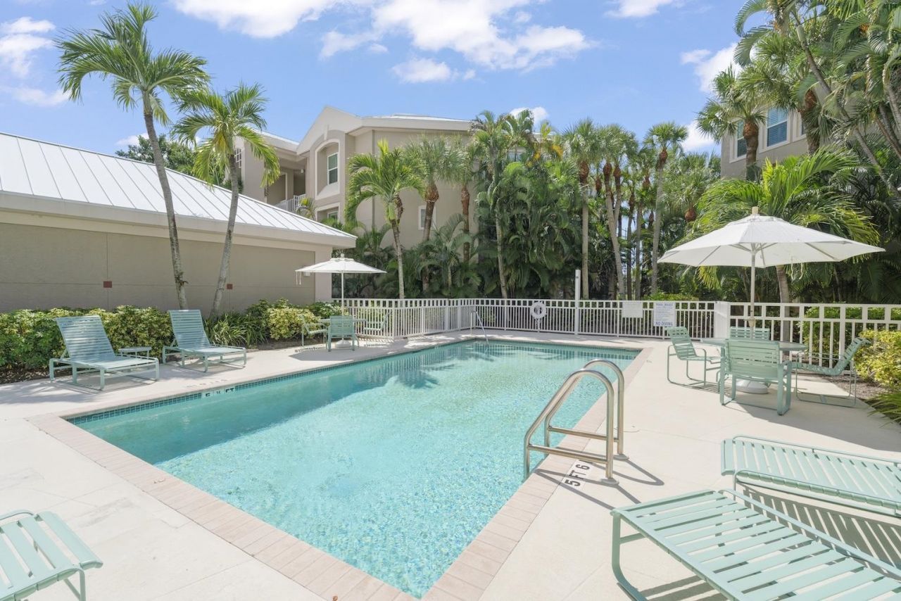 5669 Baltusrol Court, Unit 2B, Sanibel, FL 33957 Photo