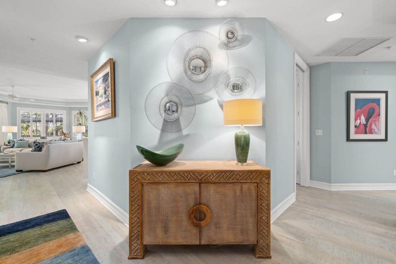 5669 Baltusrol Court, Unit 2B, Sanibel, FL 33957 Photo