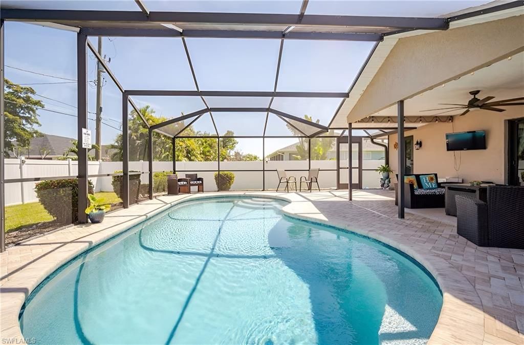 203 SE 43rd Ter, Cape Coral, FL 33904 Photo