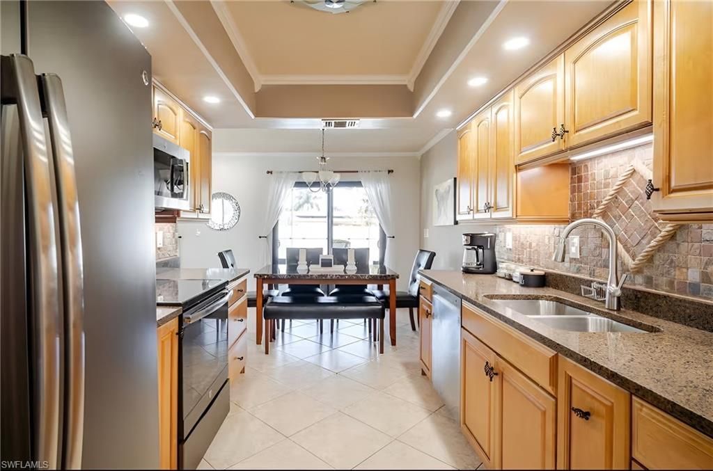 203 SE 43rd Ter, Cape Coral, FL 33904 Photo