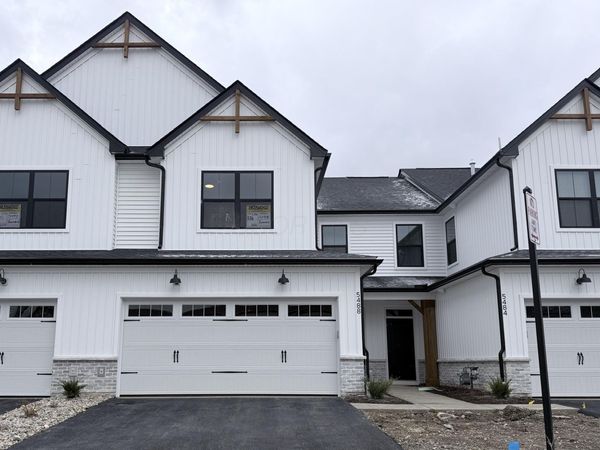 5488 Fawnsbury Court, Powell, OH 43065