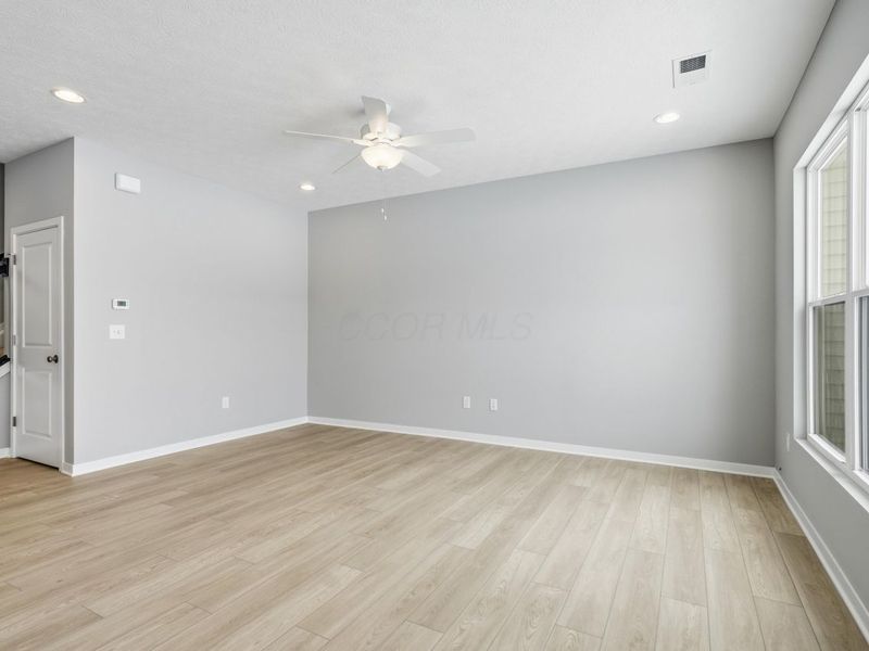 5488 Fawnsbury Court, Powell, OH 43065 Photo 2