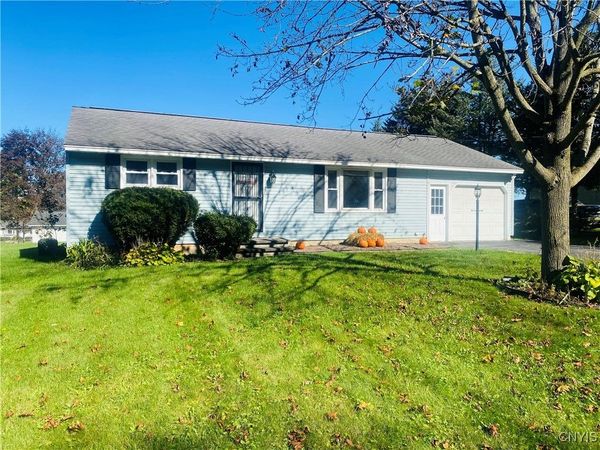 122 Charles Drive, Camillus, NY 13031