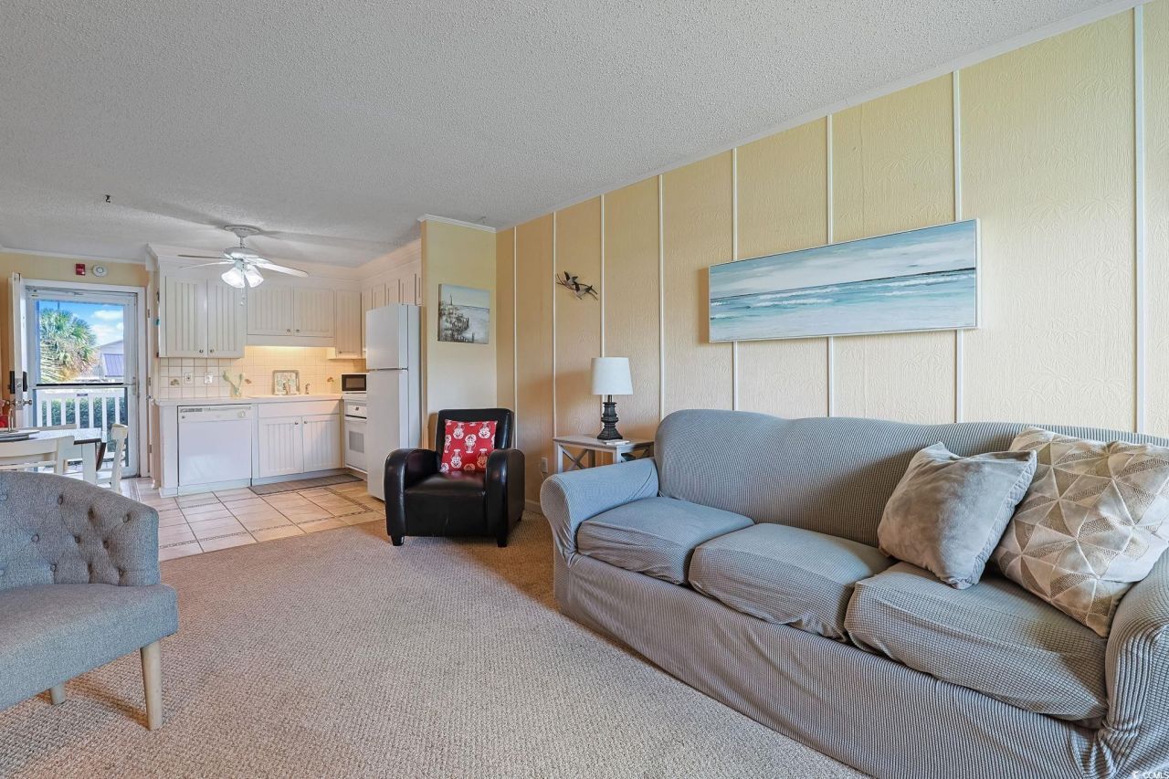 1919 Spring St. Photo 4