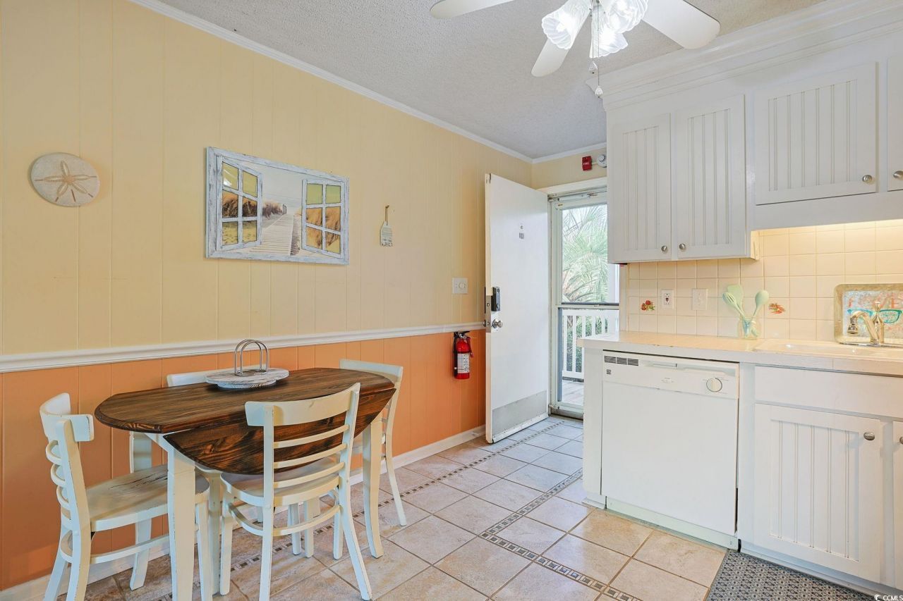 1919 Spring St. Photo 7