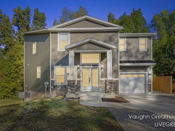 2905 Woodside Avenue SE, Grand Rapids, MI 49508