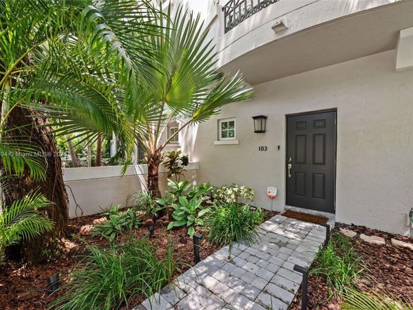 261 Navarre Ave, Unit A-3, Coral Gables, FL 33134