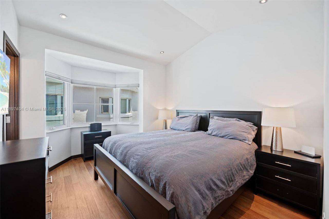 261 Navarre Ave, Unit A-3, Coral Gables, FL 33134 Photo