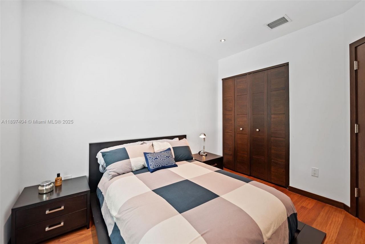 261 Navarre Ave, Unit A-3, Coral Gables, FL 33134 Photo