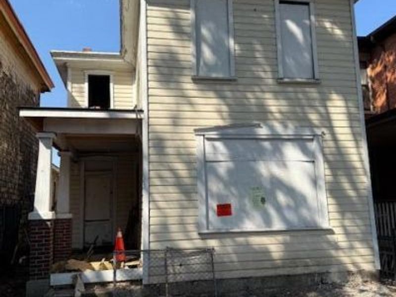 835 Summit Street, Columbus, OH 43215 Photo 1
