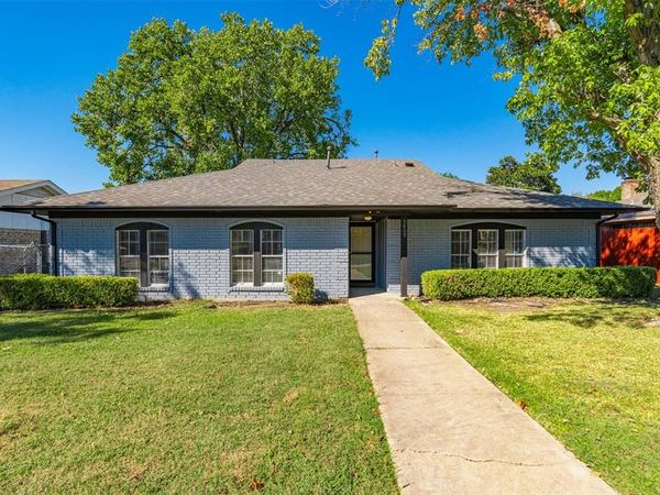 5809 Bobbie Lane, Rowlett, TX 75089