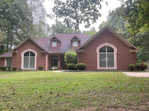 159 Fawn Cr., Pontotoc, MS 38863