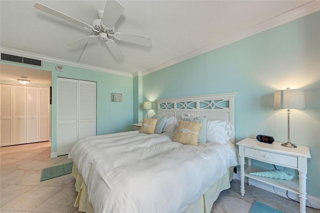 4822 Ocean Boulevard, Unit 2A, Sarasota, FL 34242 Photo