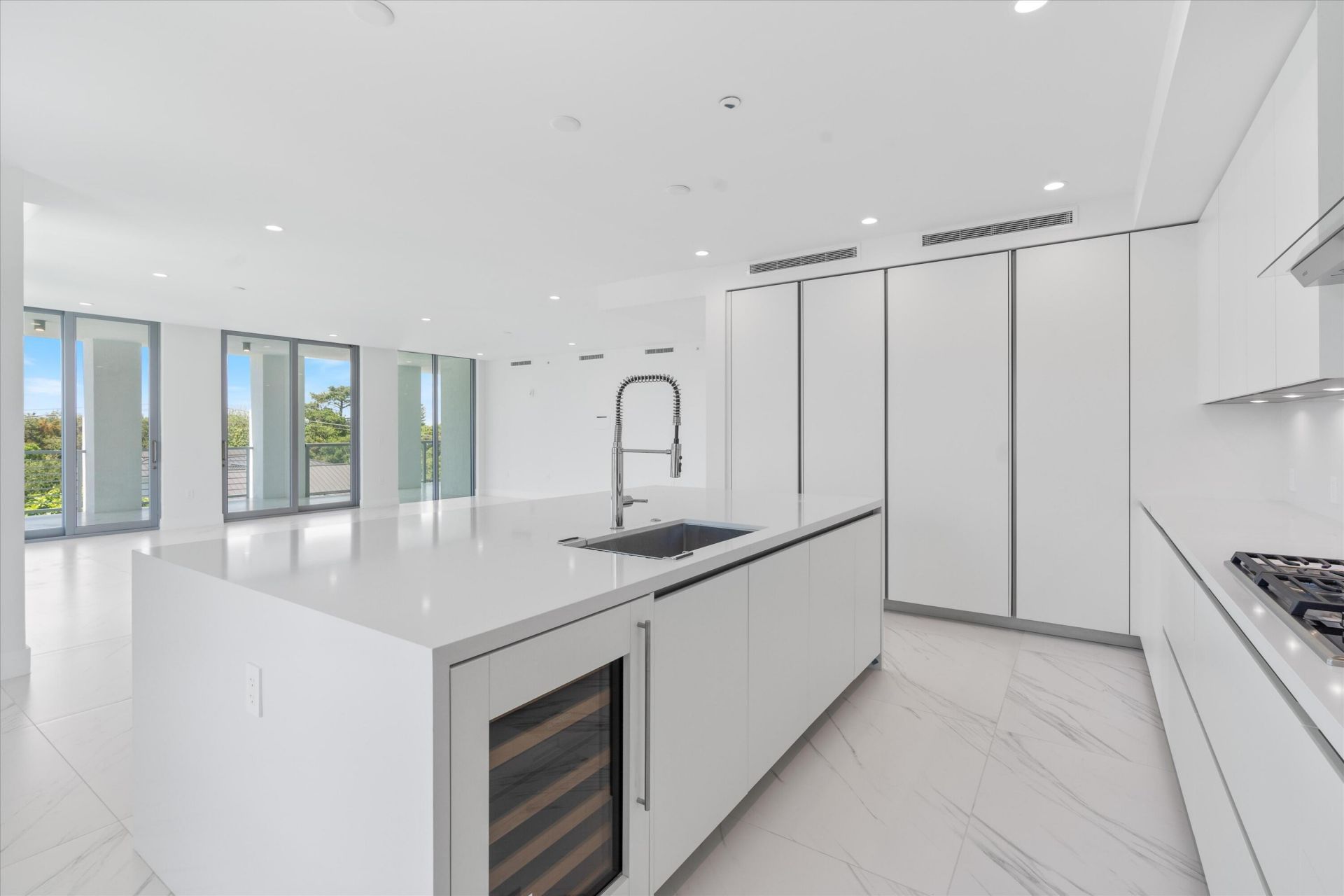 495 E Royal Palm Road, Unit 402, Boca Raton, FL 33432 Photo