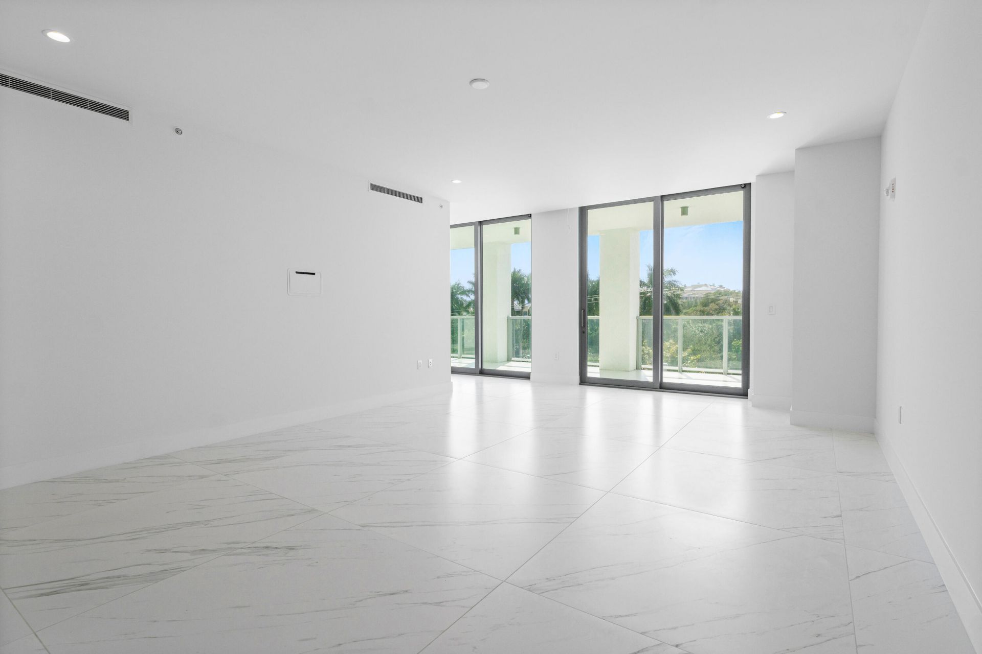 495 E Royal Palm Road, Unit 402, Boca Raton, FL 33432 Photo