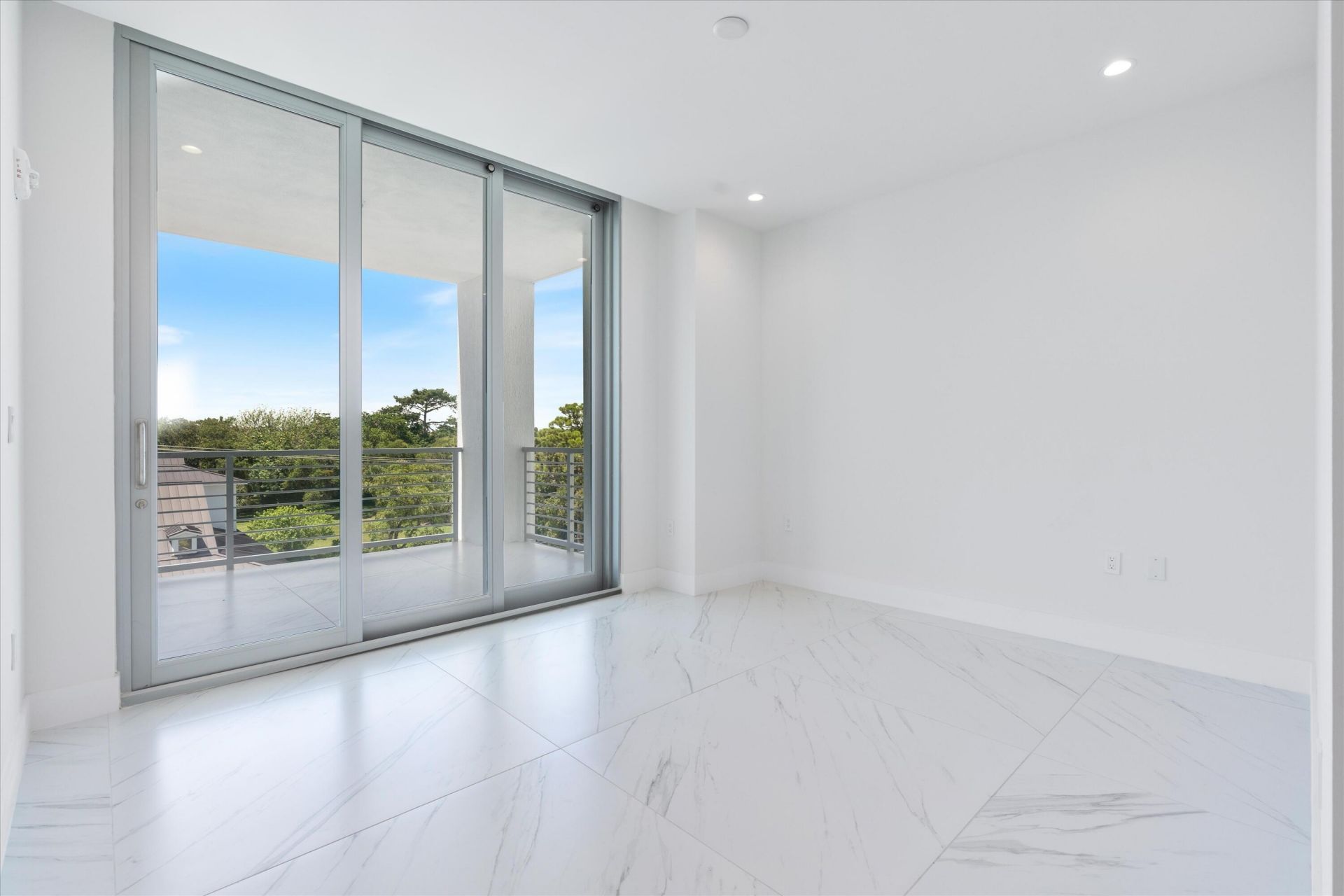 495 E Royal Palm Road, Unit 402, Boca Raton, FL 33432 Photo