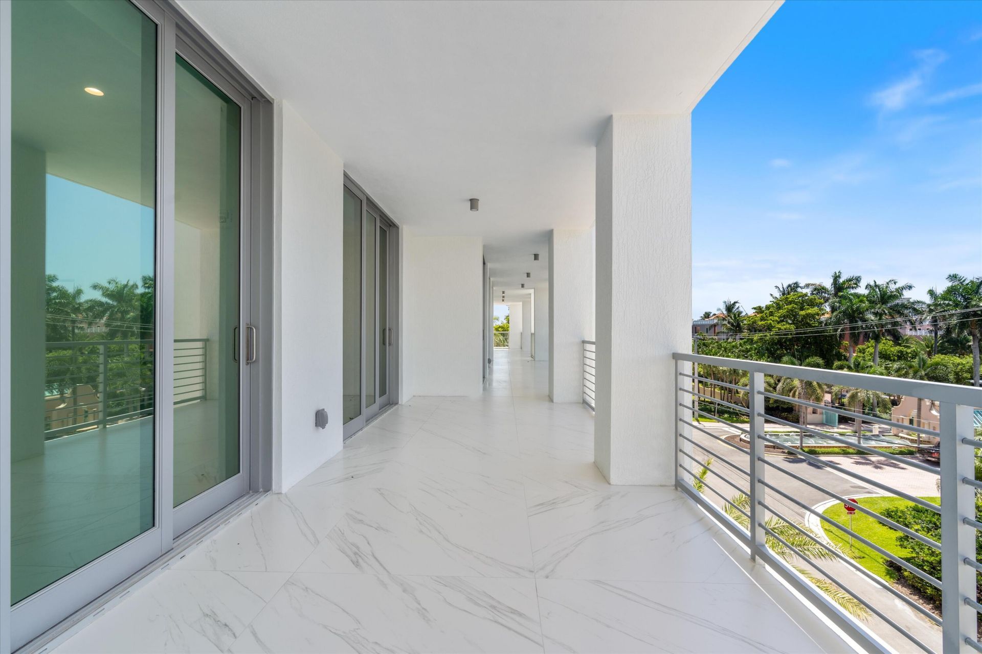 495 E Royal Palm Road, Unit 402, Boca Raton, FL 33432 Photo