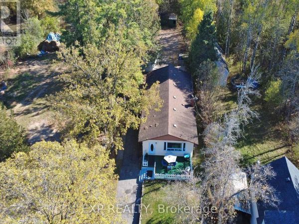 96 Constance Lake Road, Ottawa, ON K2K1X7