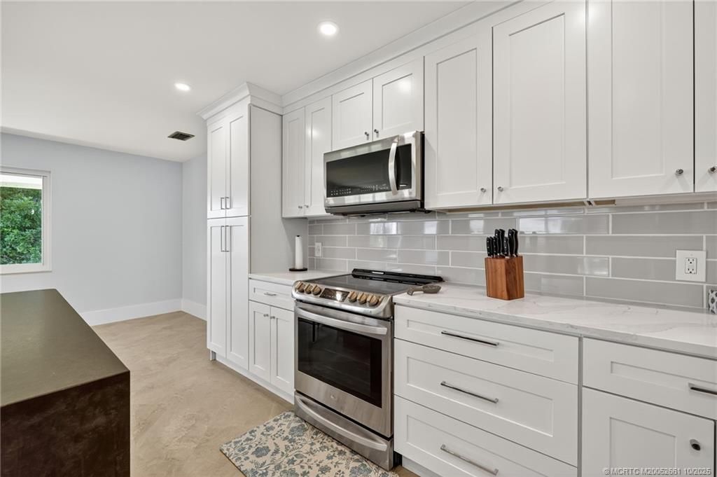 6420 SE Winged Foot Drive, Stuart, FL 34997 Photo