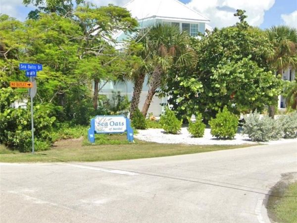575 Sea Oats DR, SANIBEL, FL 33957