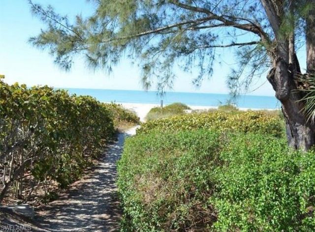 575 Sea Oats Dr, Sanibel, FL 33957 Photo