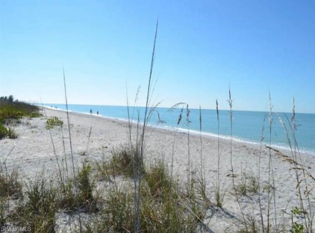 575 Sea Oats Dr, Sanibel, FL 33957 Photo
