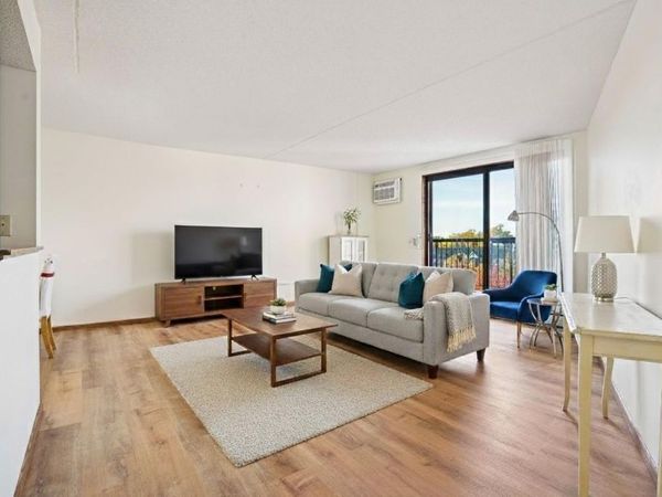 2601 Kenzie Terrace, Unit 402, Saint Anthony, MN 55418