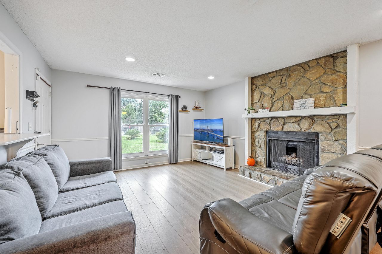 1841 Sundancer Lane Photo 5